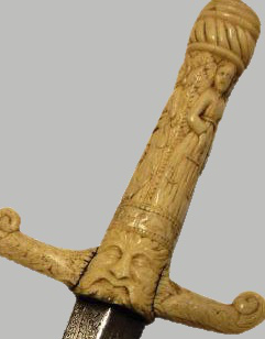 Dague de chasse détail mascaron.jpg