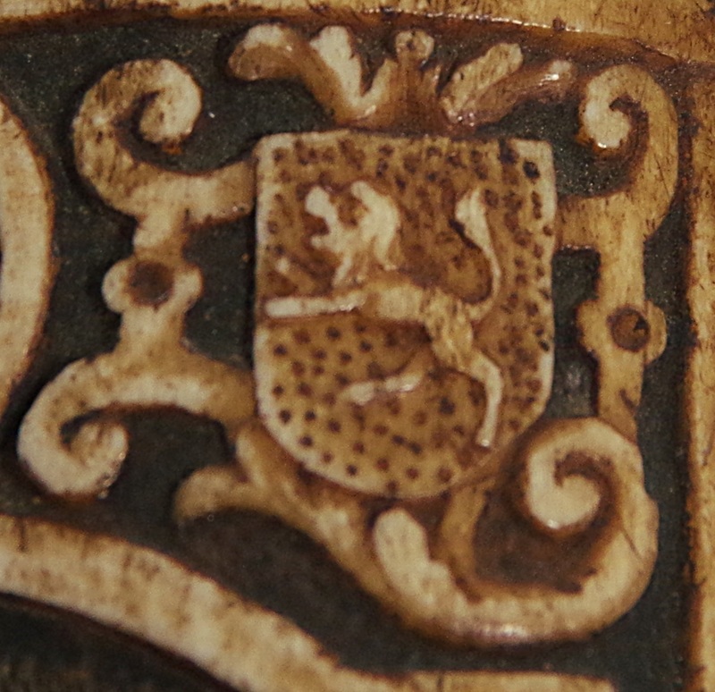 poire à poudre_blason 2.jpg