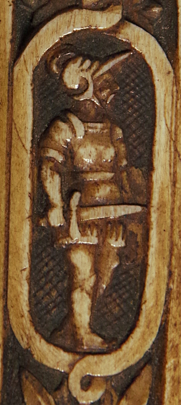 poire à poudre_personnage antique.jpg